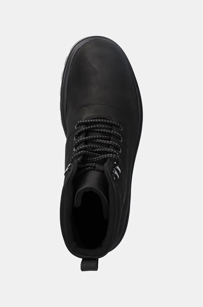 Nubukové topánky Calvin Klein Jeans LUGGED LACEUP BOOT OXF HIKING NB čierna YM0YM01076