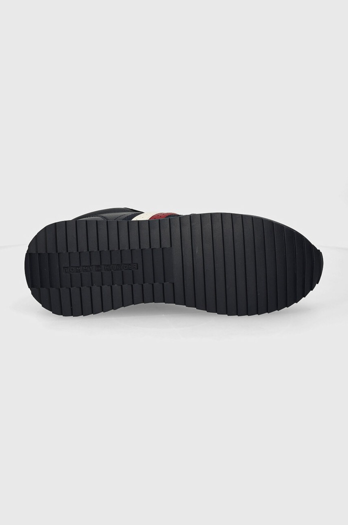 Kožené tenisky Tommy Hilfiger RUNNER EVO LTH MIX ESS FM0FM05121 tmavomodrá