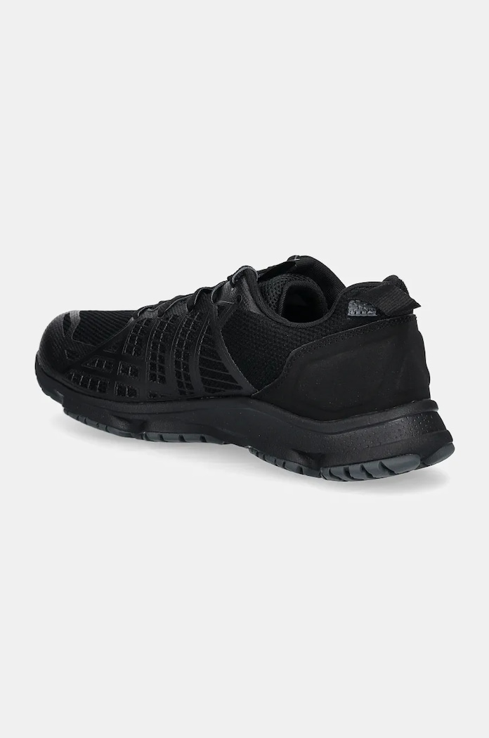 Obuwie Under Armour buty MG Strikefast 3024953 czarny