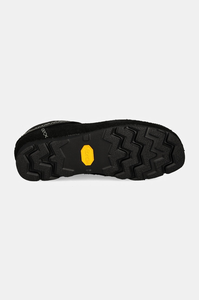 Semišové poltopánky Clarks Originals Wallabee x Neighborhood 26179532 čierna