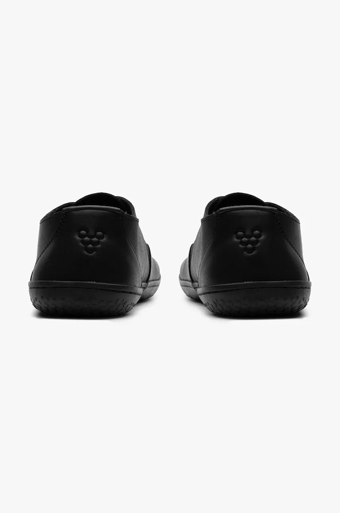 Kožené poltopánky Vivobarefoot RA IV 305102