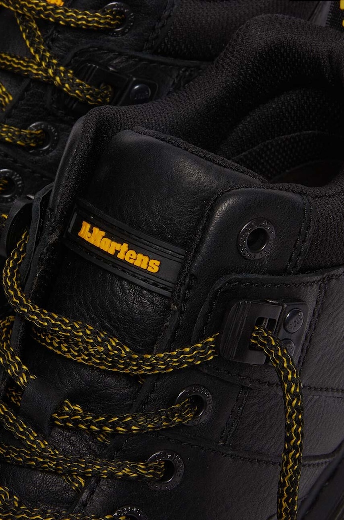Παπούτσια Δερμάτινα κλειστά παπούτσια Dr. Martens Woodard DM31045001 μαύρο
