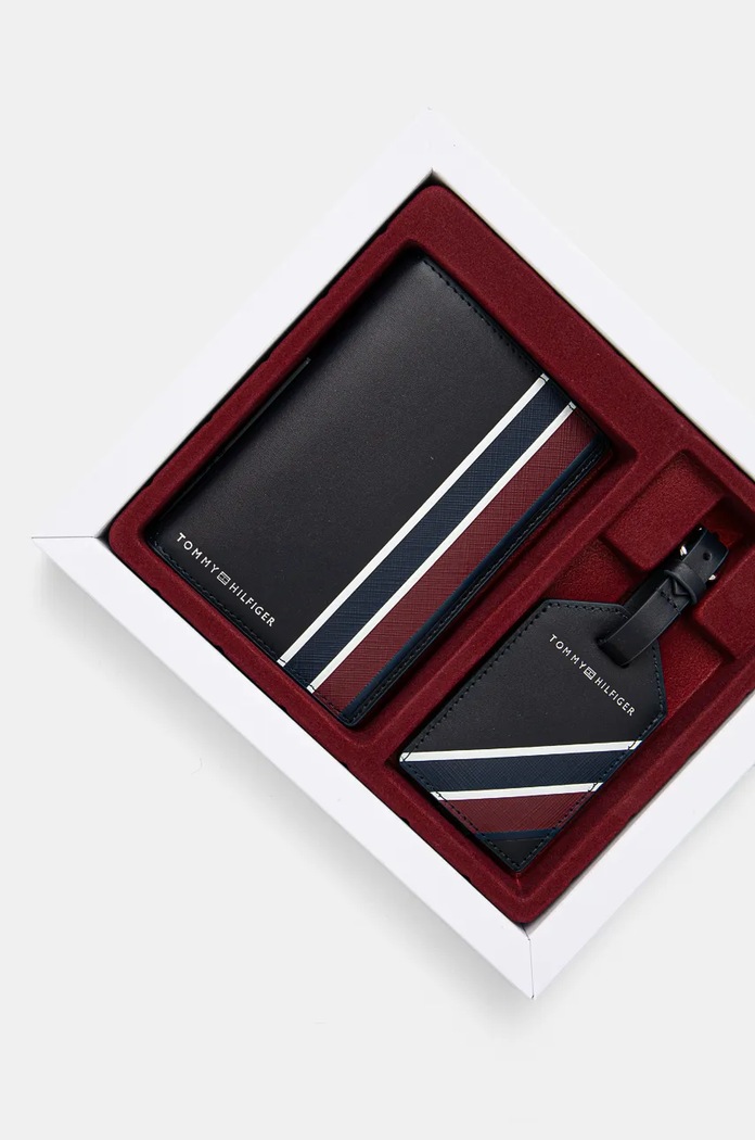 Kožni etui za putovnicu Tommy Hilfiger Gift Box mornarsko plava AM0AM12789