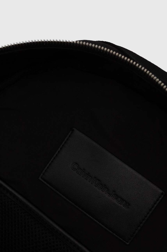 Batoh Calvin Klein Jeans černá K50K512035