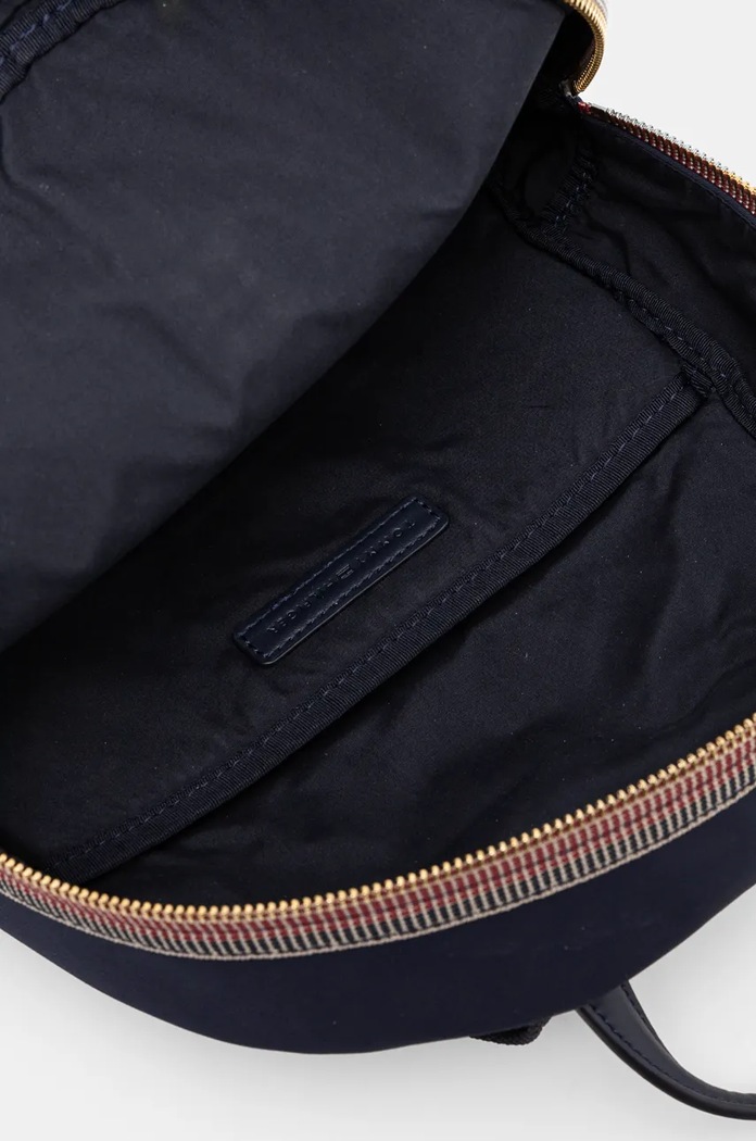 Ruksak Tommy Hilfiger AW0AW17106 tmavomodrá