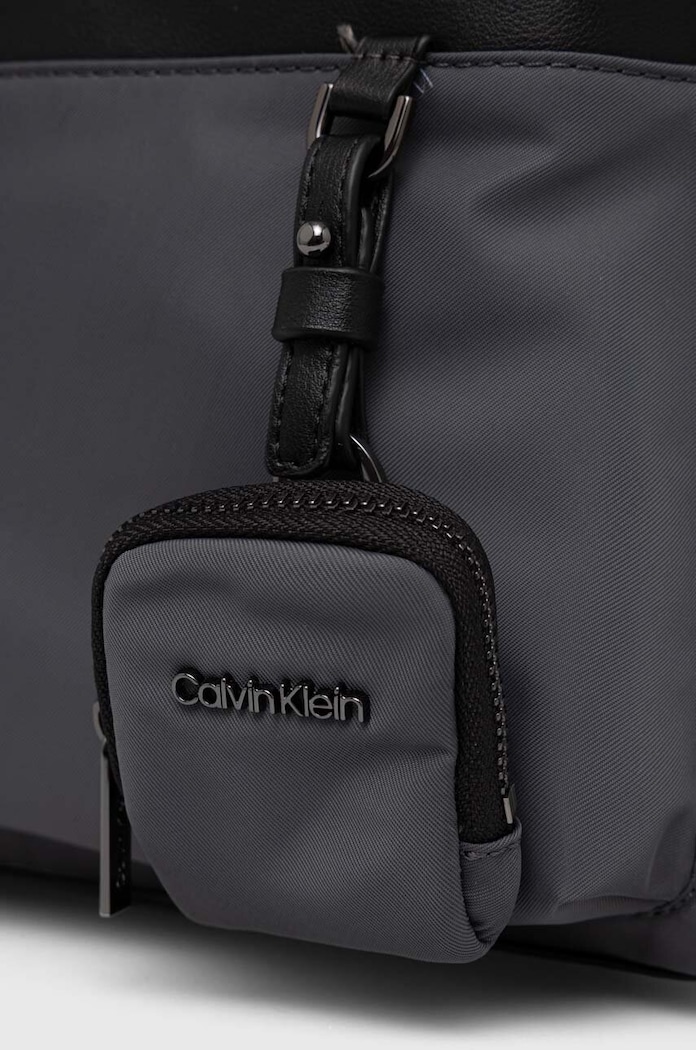 Batoh Calvin Klein šedá K50K512115