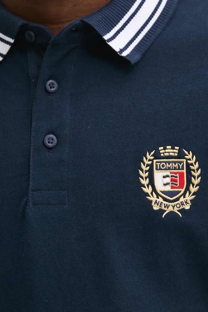 Bavlněné tričko s dlouhým rukávem Tommy Jeans DM0DM20100 námořnická modř
