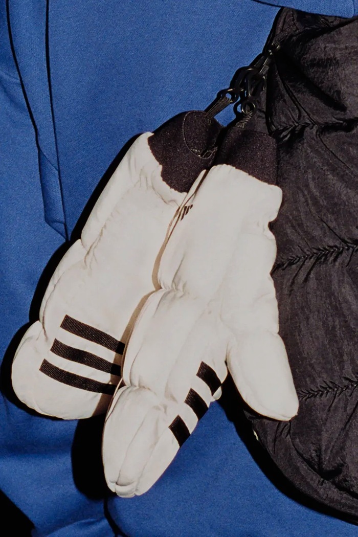 Γάντια adidas x Moon Boot μπεζ JE1948