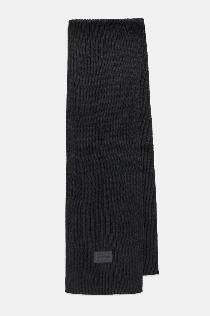 Kratki šal s primjesom vune MICHAEL Michael Kors 539820. crna AW24