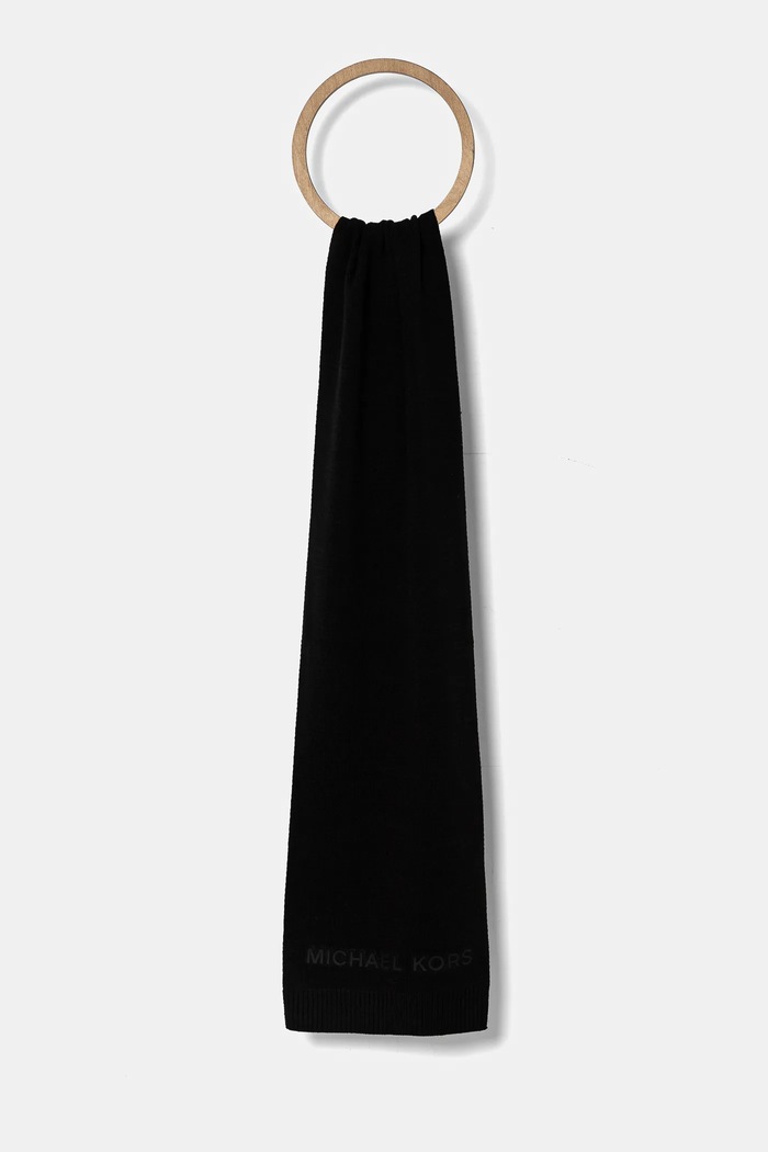 Michael Kors szalik pozostałe czarny CF40034378