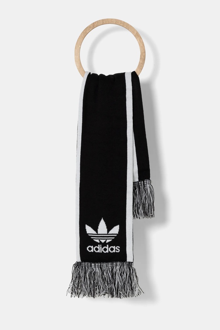 Šála adidas Originals hrubá černá IY4105