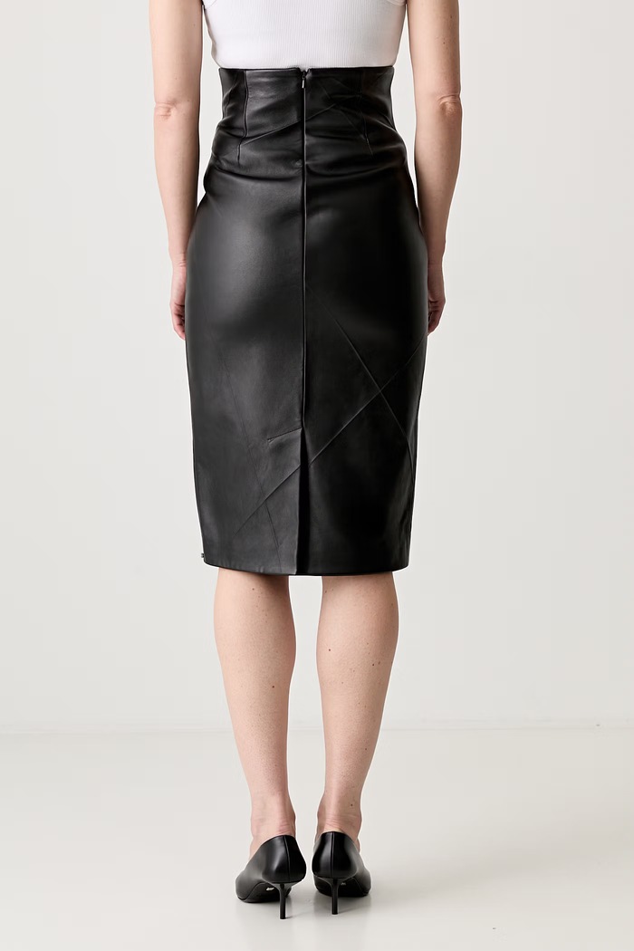 Odzież Sportmax spódnica skórzana 2422406033600 czarny