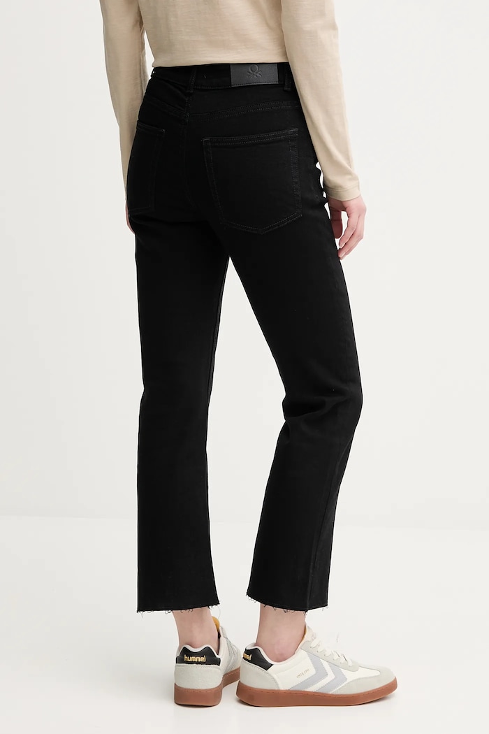 Odzież United Colors of Benetton jeansy flare damskie 4OTADE010 czarny