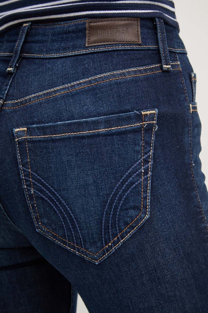 Kavbojke Hollister Co. mornarsko modra KI355.4256.276