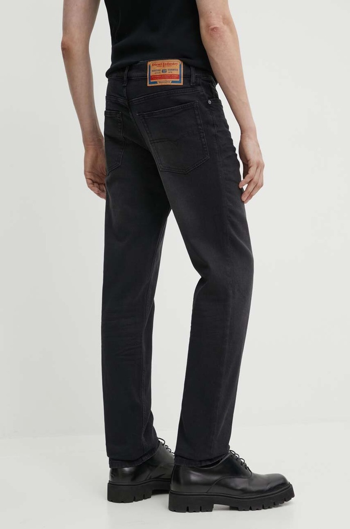 Odzież Diesel jeansy 2023 D-FINITIVE L.34 PANTALONI A10231.0KIAJ szary