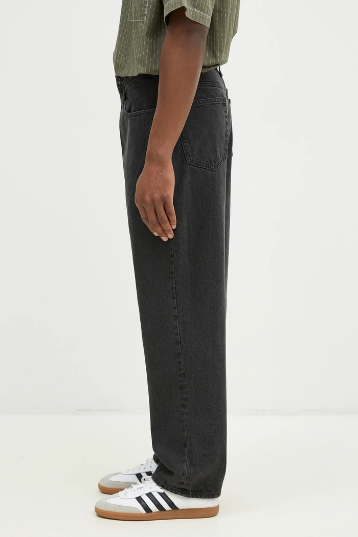 Džíny thisisneverthat Regular Jeans TN243DPA5P01 černá AW24