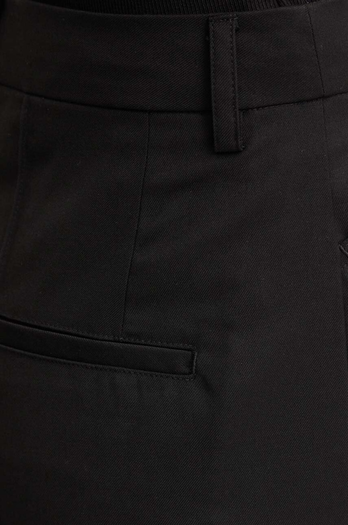 Remain spodnie z domieszką wełny Slim Suiting Pants czarny 501907100