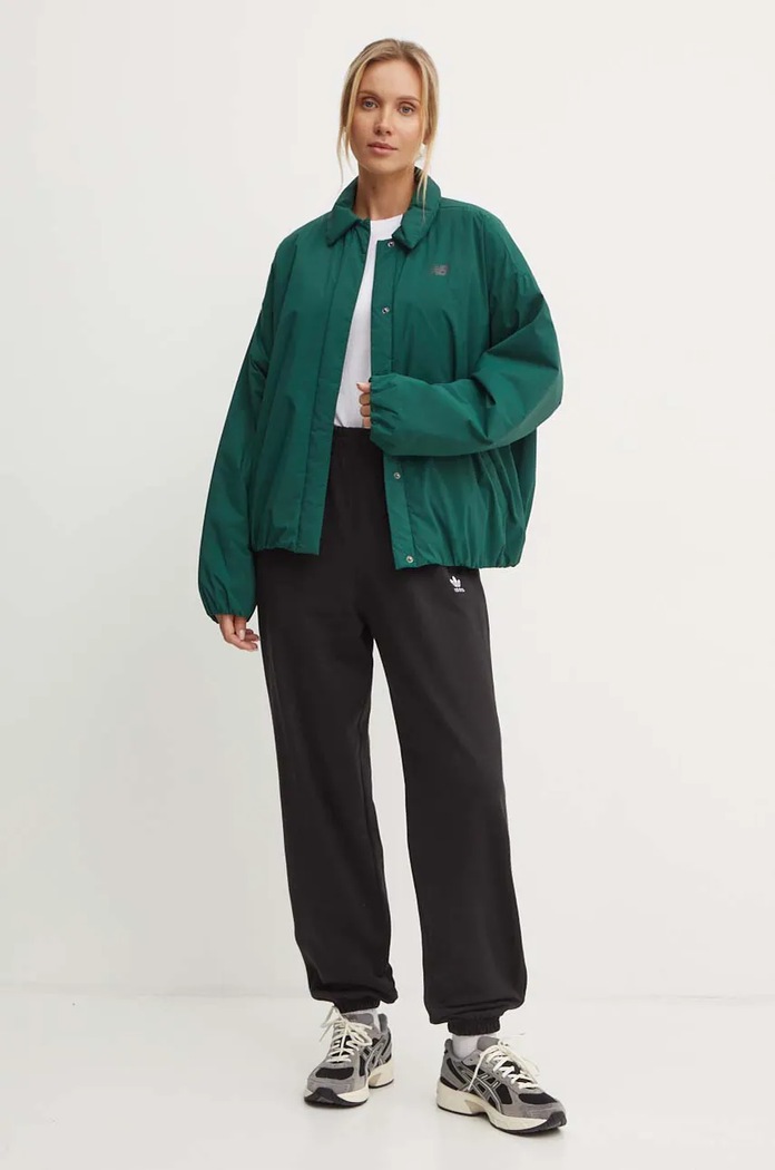 Βαμβακερό παντελόνι adidas Originals Essential IW0952 μαύρο AW24