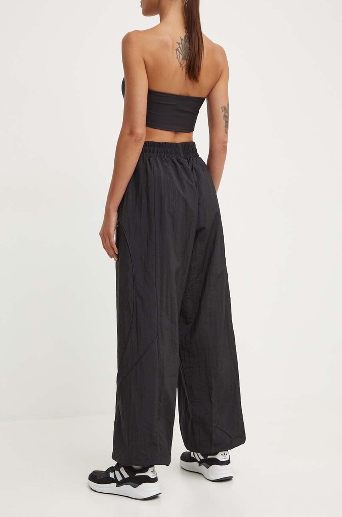 Odjeća Hlače adidas Originals IW5487 crna
