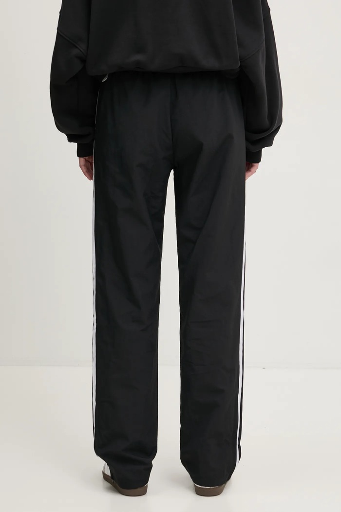 Oblečení Tepláky adidas Originals Woven Track Pant JD5335 černá