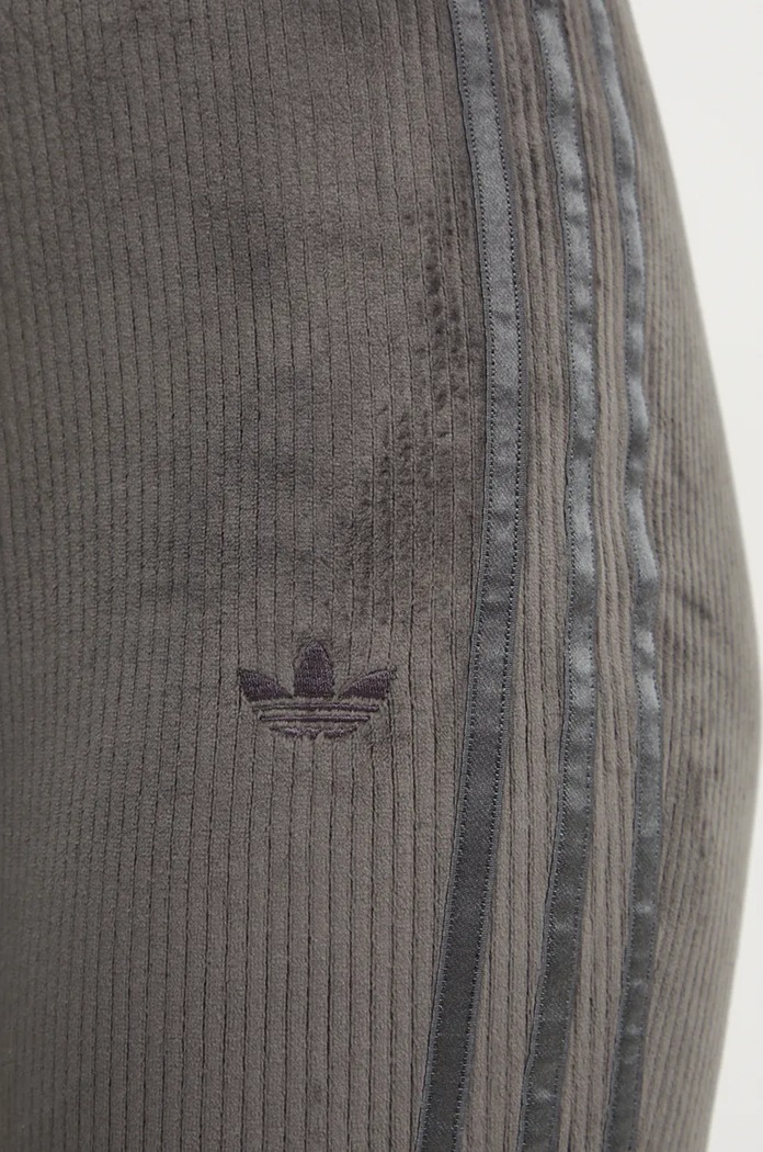 Tepláky adidas Originals Femme Galore Rib Flared Legging adidas Originals JN3024 šedá