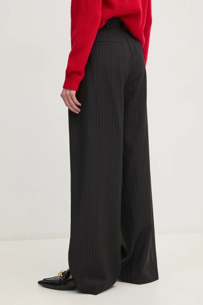 Abbigliamento Sisley pantaloni 4C3DLF066 nero