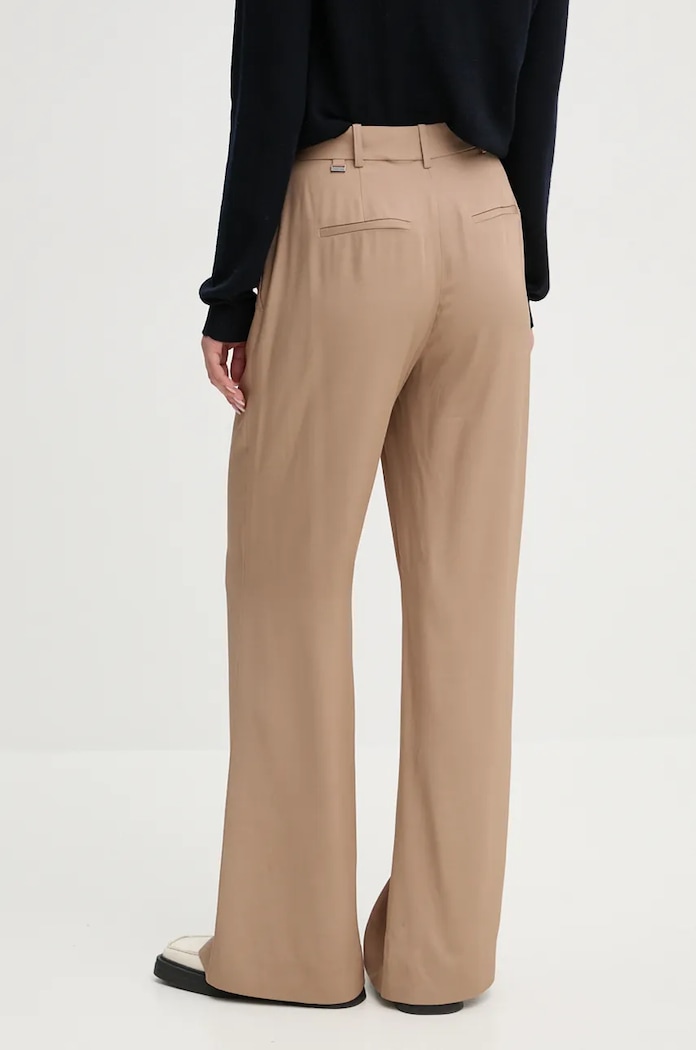 Odzież Calvin Klein spodnie K20K207660 brązowy