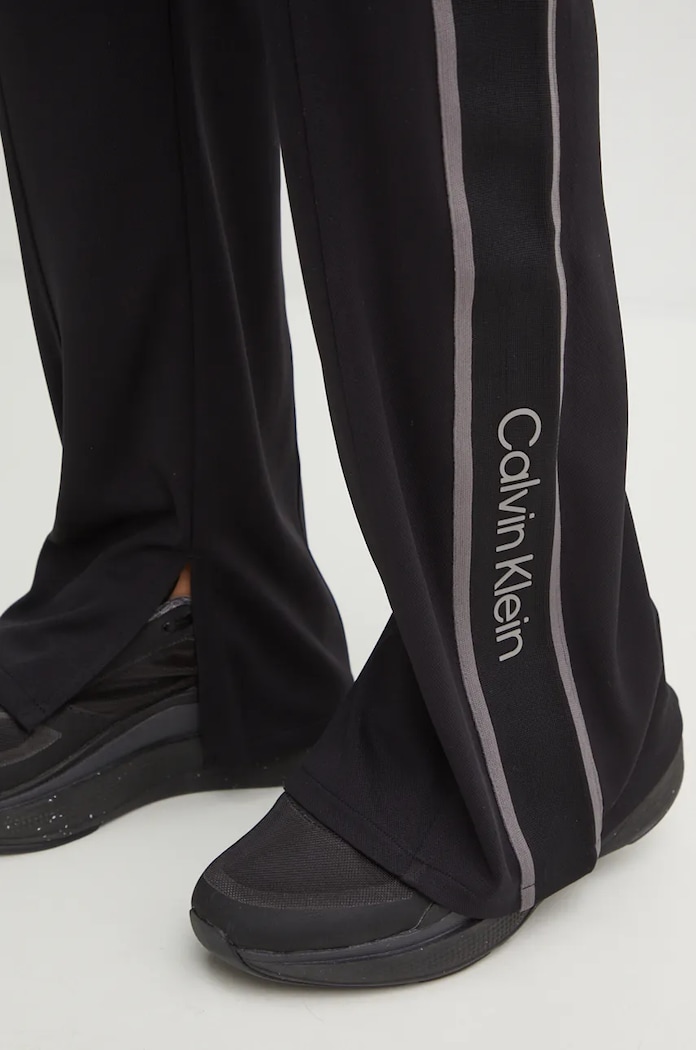 Hlače za vadbo Calvin Klein Performance črna 00GWF4P603