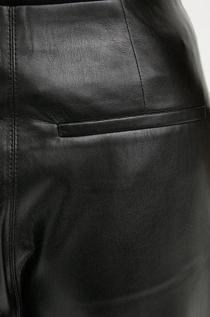 Nanushka pantaloni WIRAAG NW24PFOW10351 negru