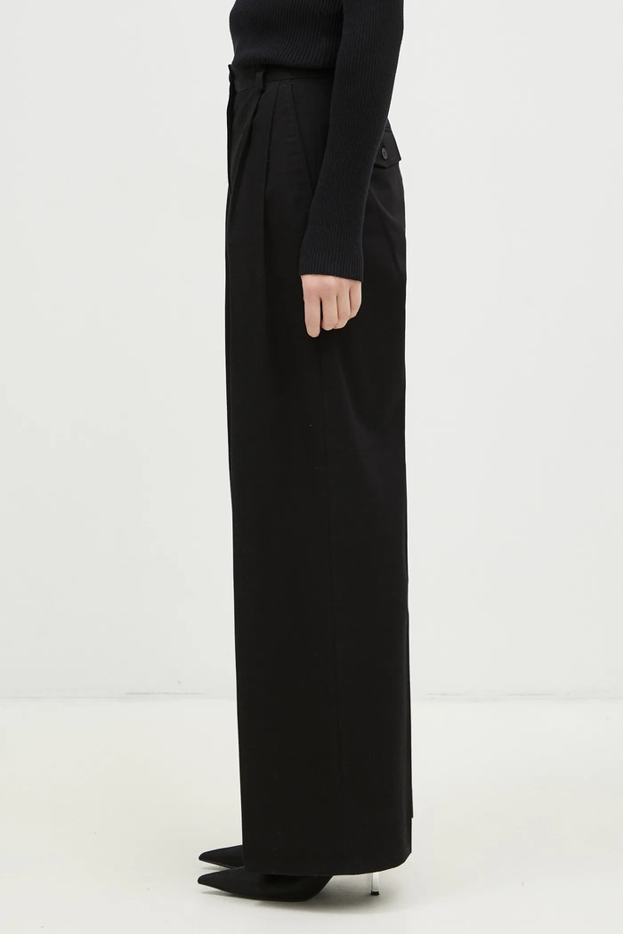 Maison Kitsuné cotton trousers Double Pleated NW01110WW0122 black AW24