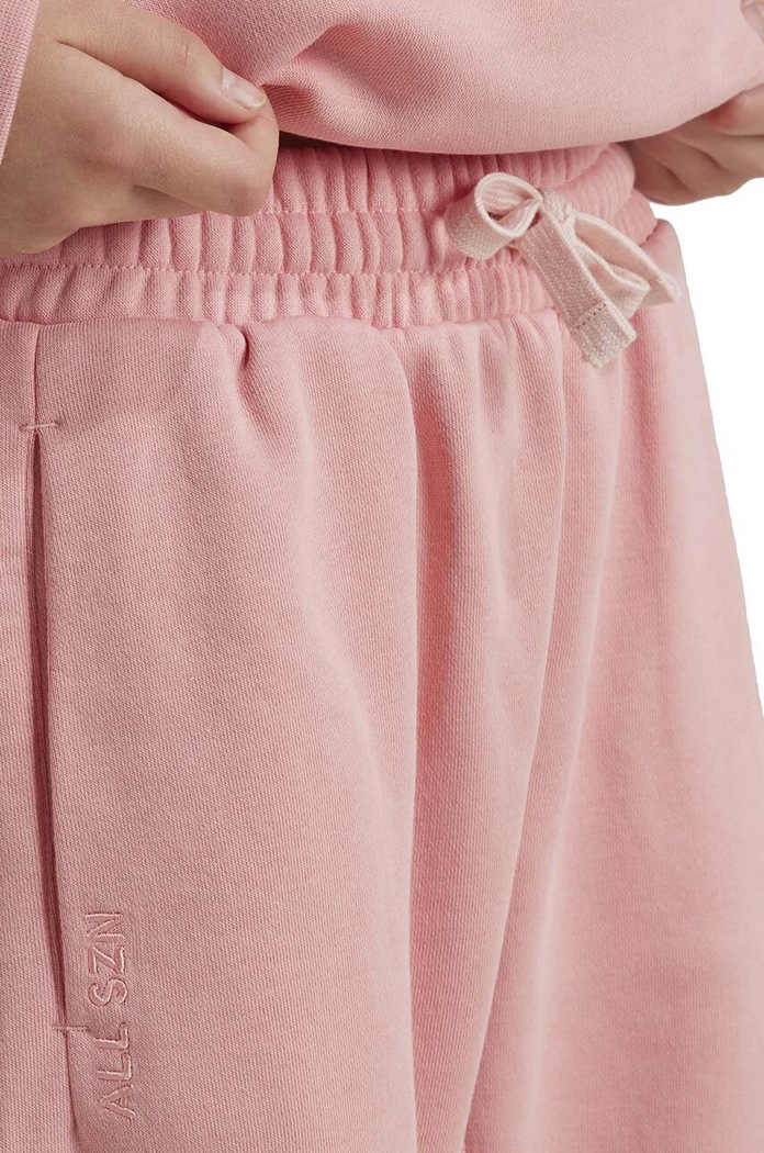 Dětské tepláky adidas J SZN GFX PANT IV7111 růžová