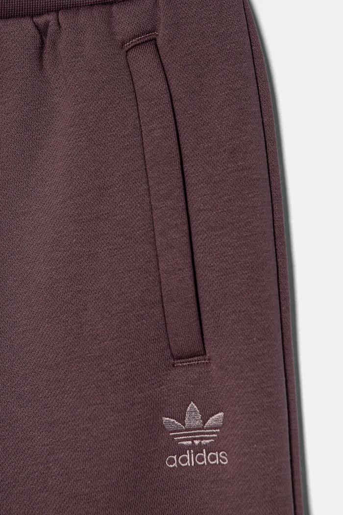 Dětské tepláky adidas Originals BOYFRIEND PANTS fialová IX7644