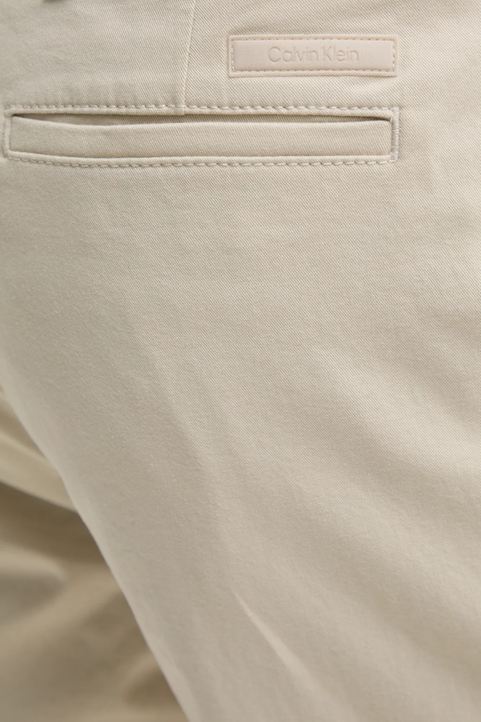 Calvin Klein spodnie beżowy K10K113696