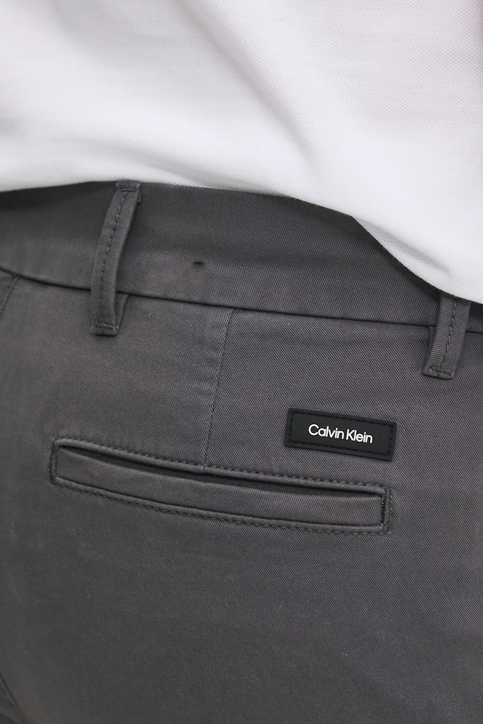 Calvin Klein nadrág szürke K10K113696