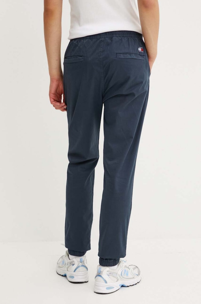 Odzież Tommy Jeans spodnie DM0DM19487 granatowy