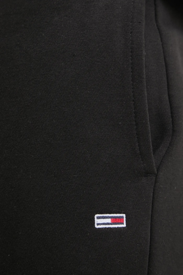 Tommy Jeans teplákové nohavice pánske s bavlnou čierna DM0DM20473
