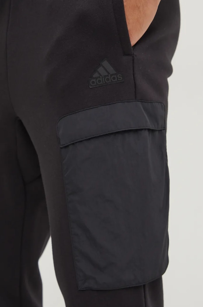 Спортивные штаны adidas City Escape чёрный IY1486
