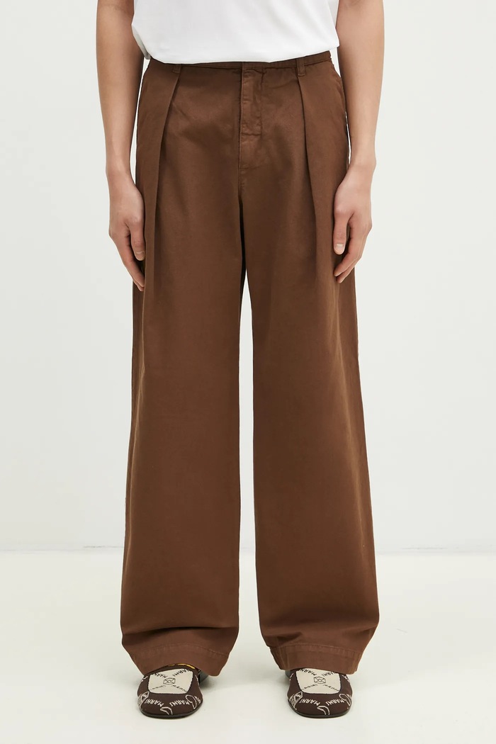 Wood Wood pantaloni in cotone Fraser Pleated Chinos cotone marrone 12435001.5181
