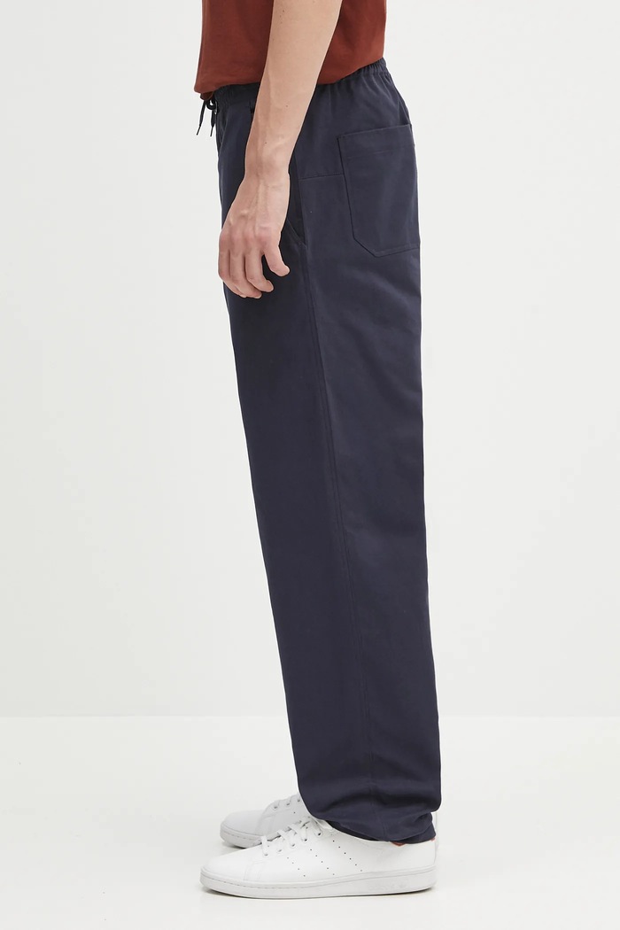 A.P.C. spodnie bawełniane pantalon chuck COGEW.H08408 granatowy SS25