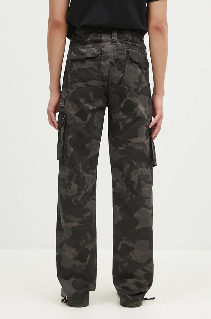 Ρούχα Βαμβακερό παντελόνι Alpha Industries Jet Pant Camo 101212C μαύρο