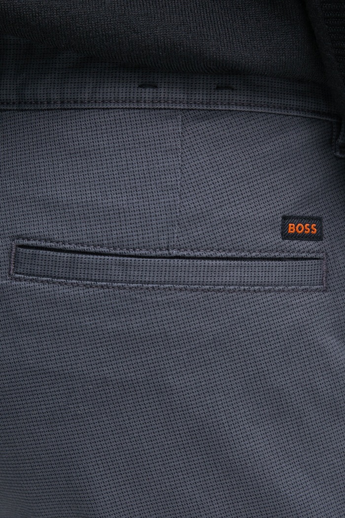 Hlače Boss Orange siva 50523127