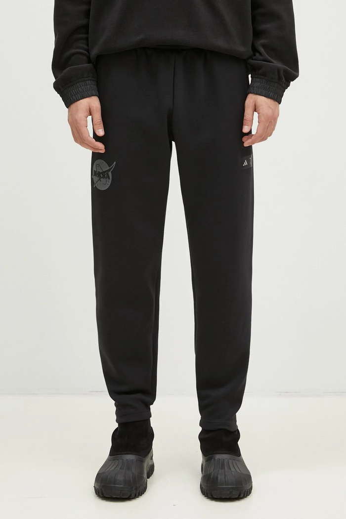 Παντελόνι φόρμας adidas Juventus x NASA Pant στάμπα μαύρο JE3132
