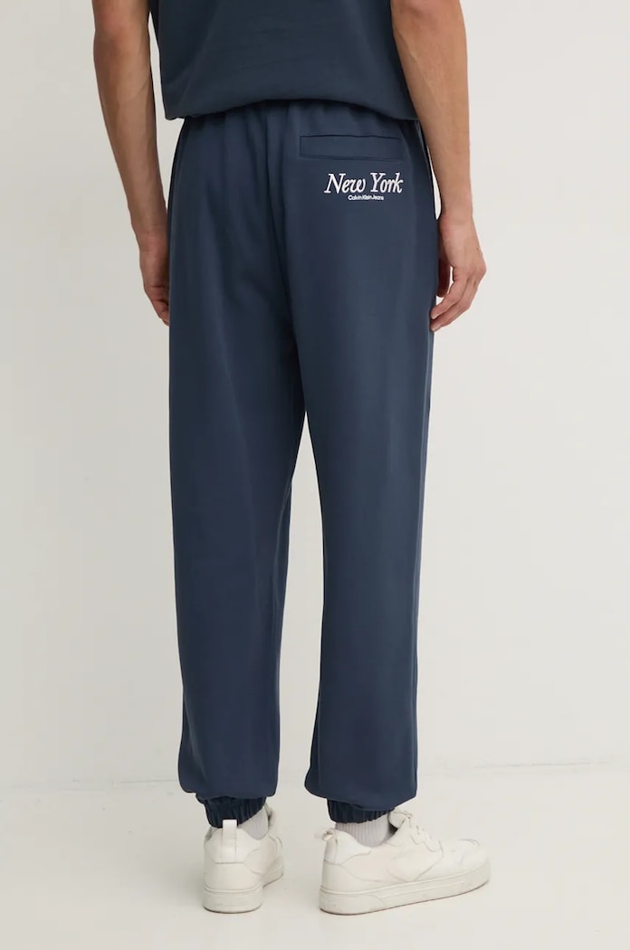 Дрехи Памучен спортен панталон Calvin Klein Jeans J30J326881 син