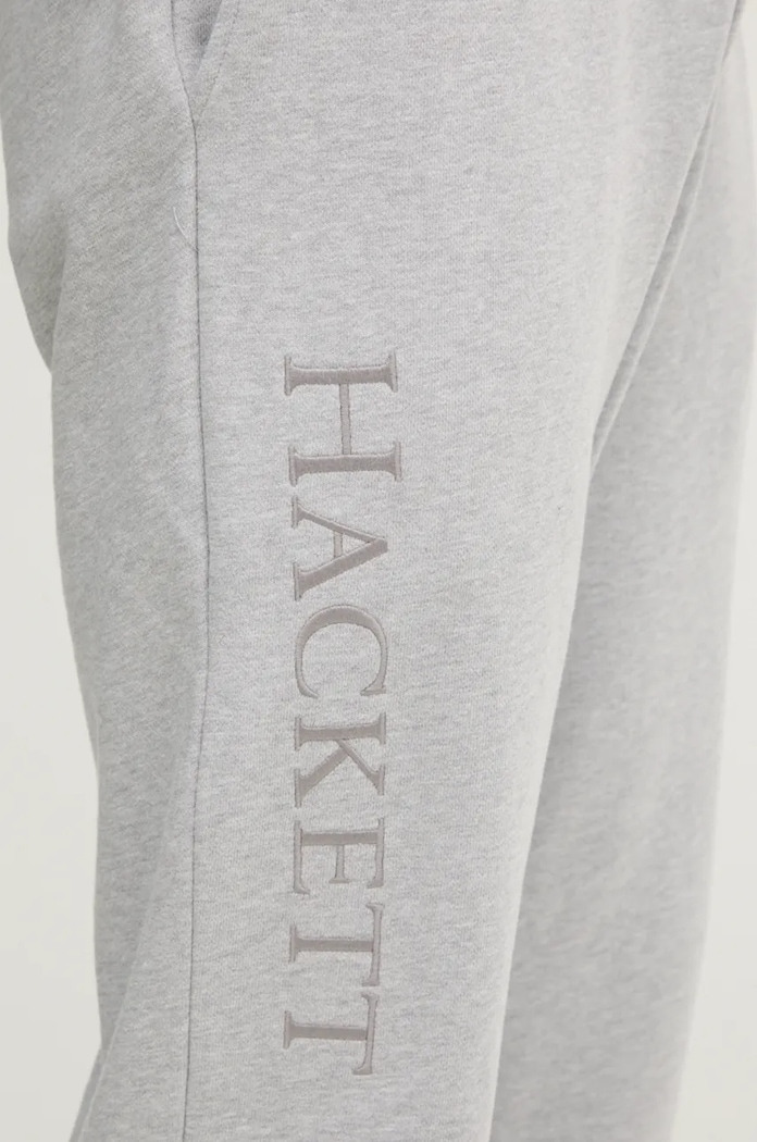 Памучен спортен панталон Hackett London HM581290 сив