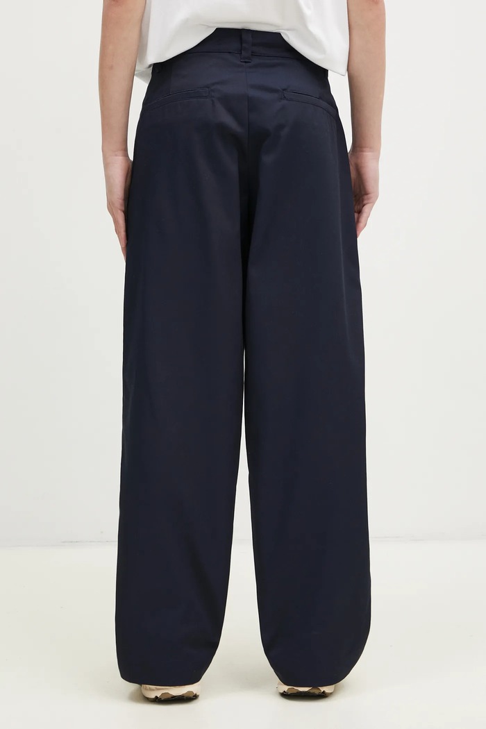 Abbigliamento Champion pantaloni Straight Hem Pants 220715 blu navy