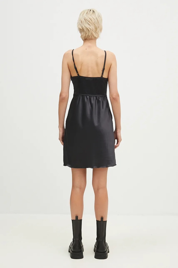 Ρούχα Φόρεμα adidas Originals Femme Galore JN3015 μαύρο