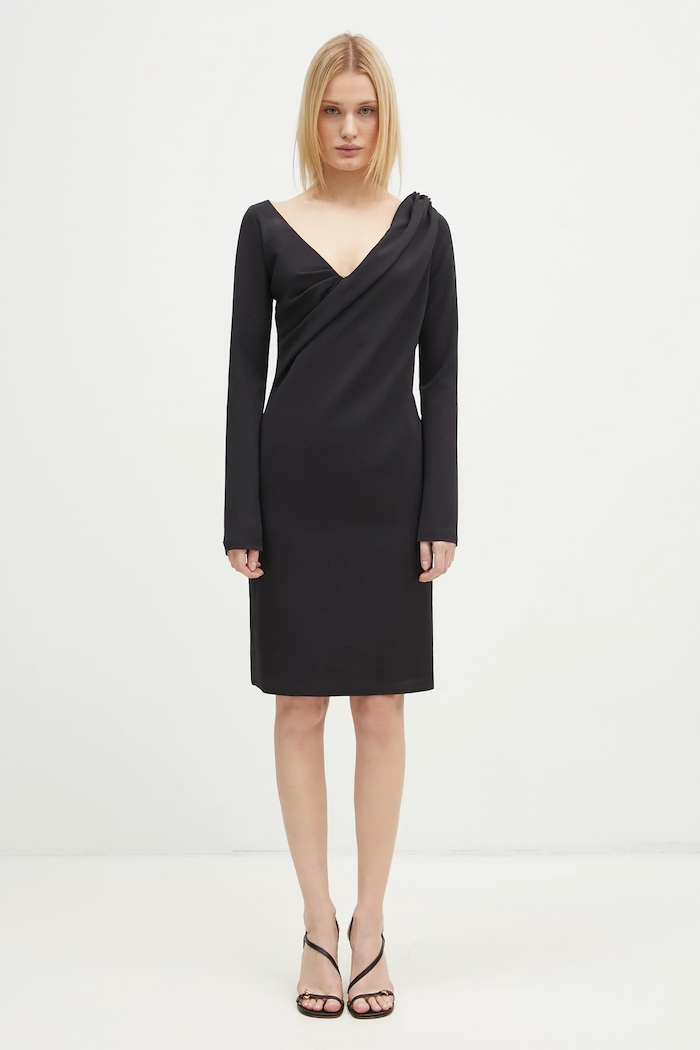 Šaty JW Anderson Shoulder Drape V-Neck Dress s elastanom čierna DR0446.PG1573.999