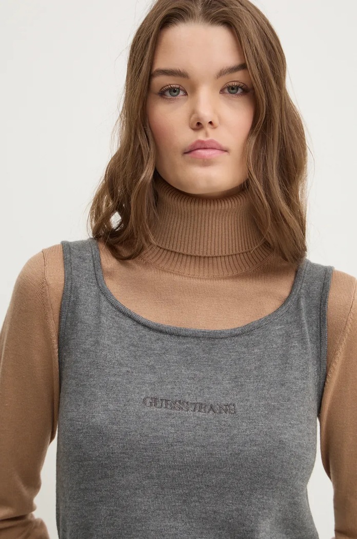 Top s prímesou hodvábu Guess Jeans sivá W4BR17.Z3HO2