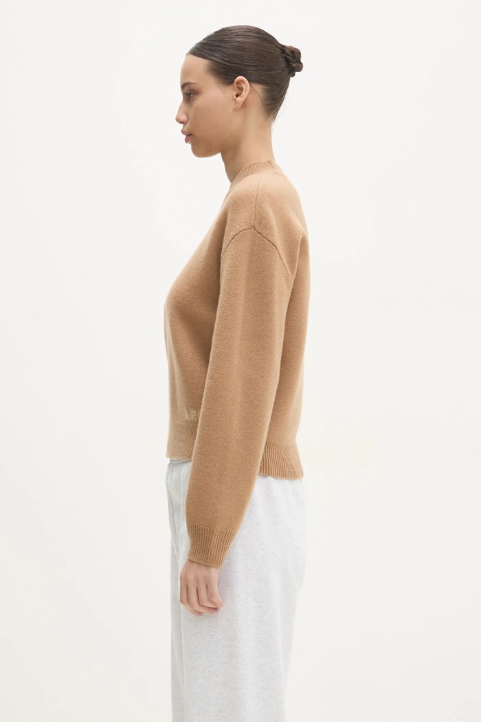 Vlněný svetr A.P.C. Pull Esther WVBDK.F23373.CAB hnědá AW24