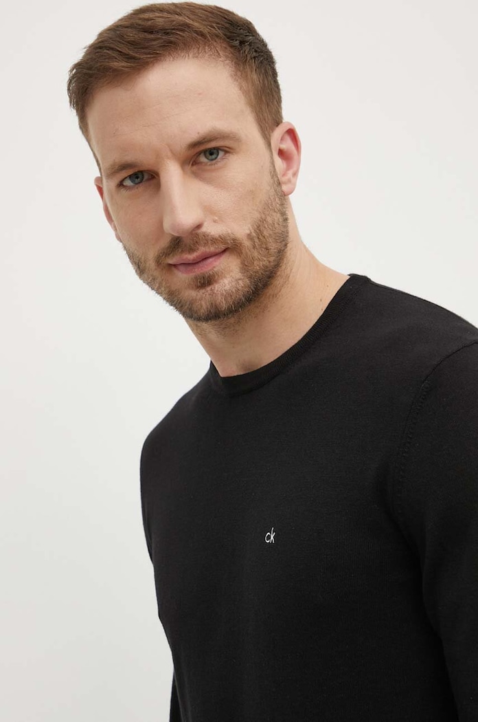 Calvin Klein sweter z domieszką jedwabiu pozostałe czarny K10K113549